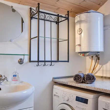 Stunning In W/ 2 Bedrooms Skibby